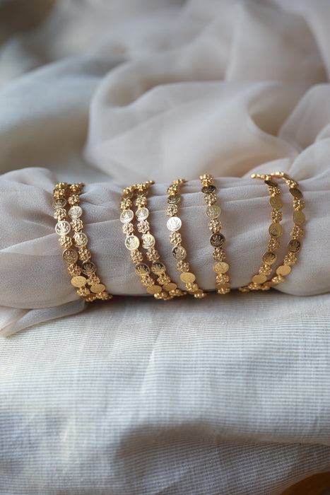 Heritage gold plated coin design bangle HB3554