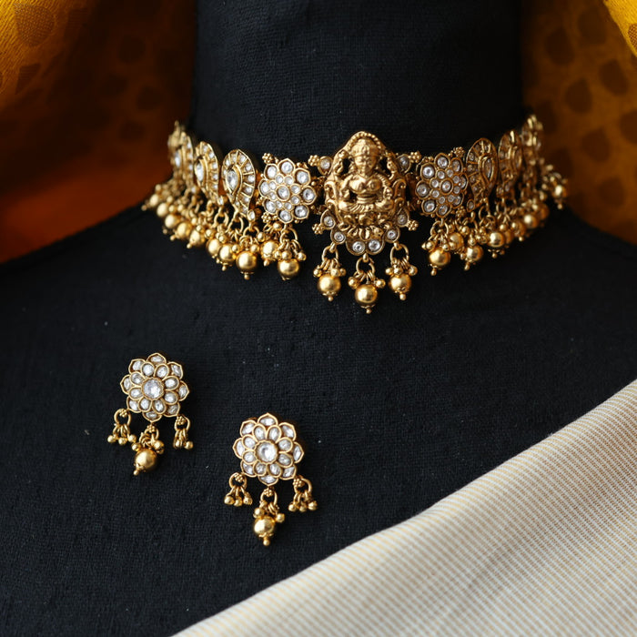 Antique white stone choker necklace and earrings CCB20981