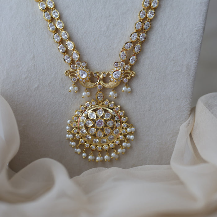 Heritage gold plated white stone long necklace with earrilgs HL9922