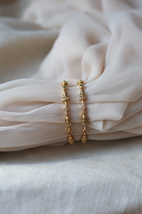 Heritage gold plated white stone bangle HB4323