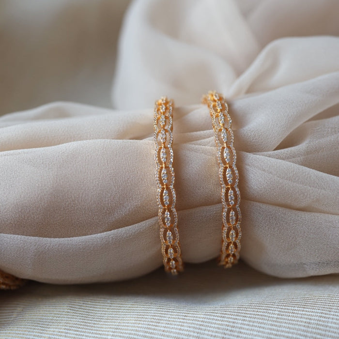 Heritage gold plated white stone bangle HB1321