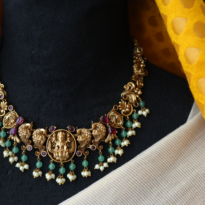 Antique green bead short necklace with earrings and tikka SS117894