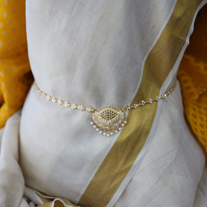 Heritage gold plated white stone waistchain HW18637