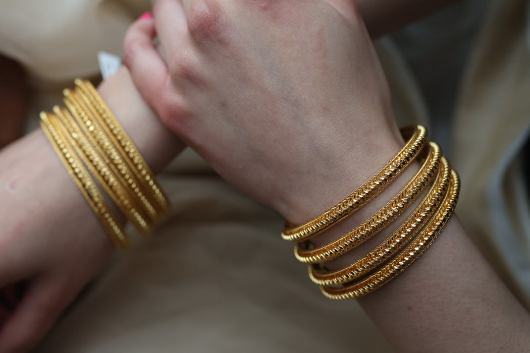 Heritage gold plated white stone bangle HB2344