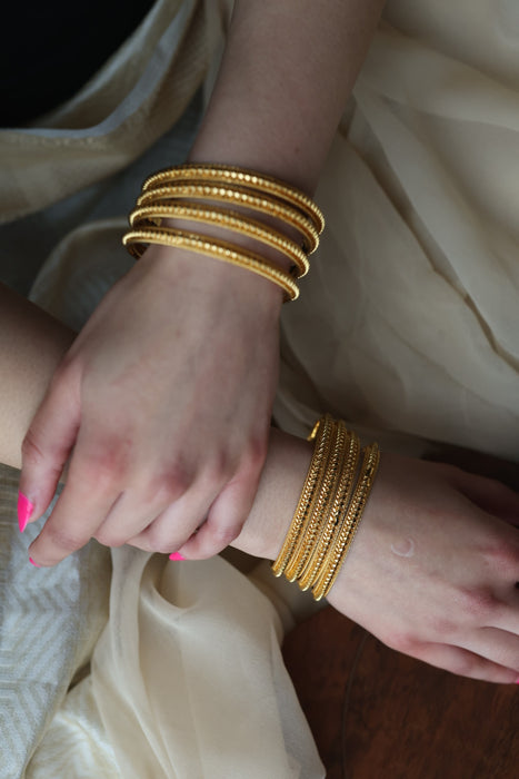 Heritage gold plated white stone bangle HB2344