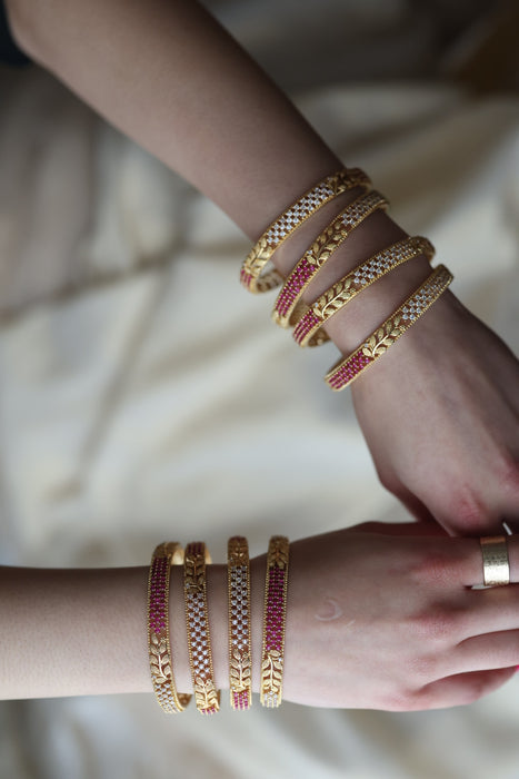 Heritage gold plated white stone bangle HB6963