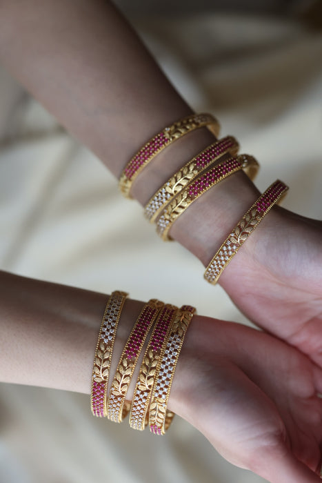 Heritage gold plated white stone bangle HB6963