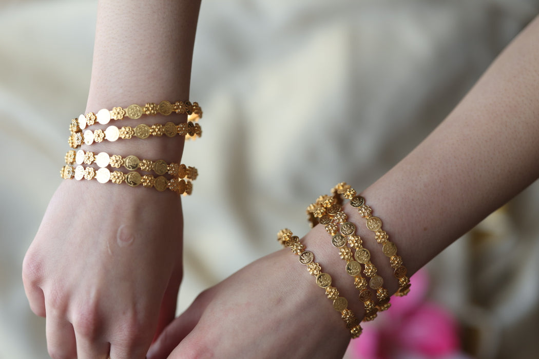 Heritage gold plated coin design bangle HB3554
