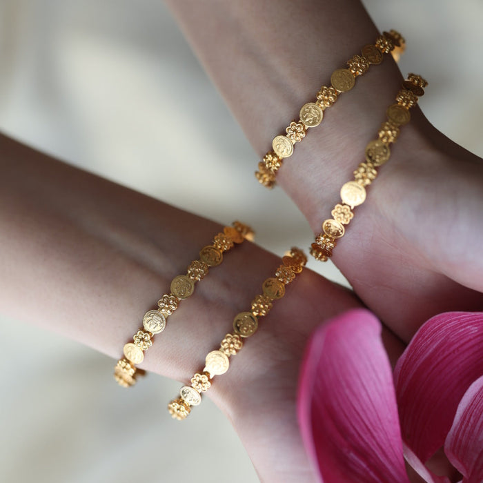 Heritage gold plated coin design bangle HB3554