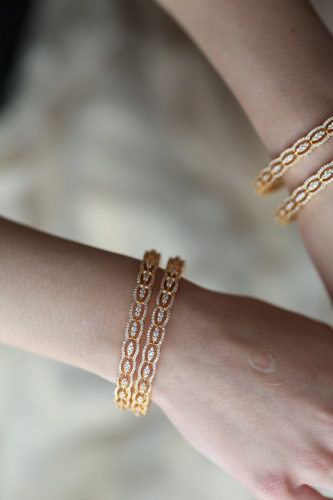 Heritage gold plated white stone bangle HB1321
