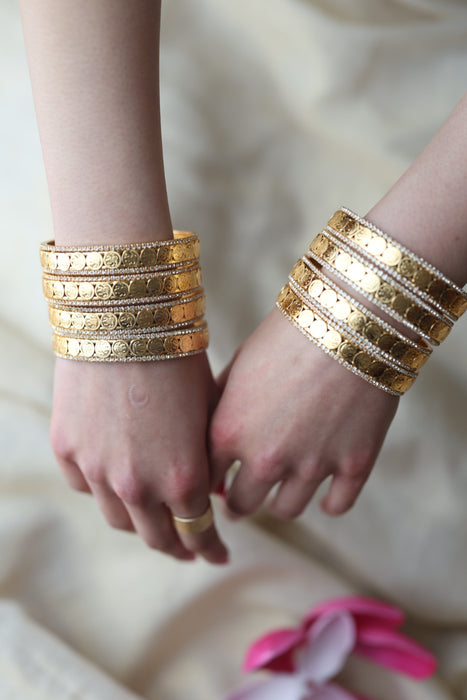 Heritage gold plated white stone bangle HB3567889