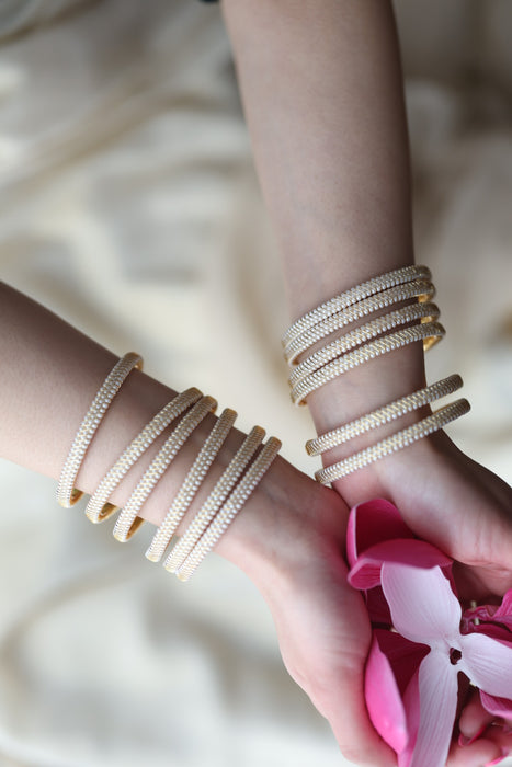 Heritage gold plated white stone bangle HB62566