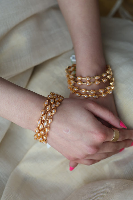 Heritage gold plated pearl bangle HB6889