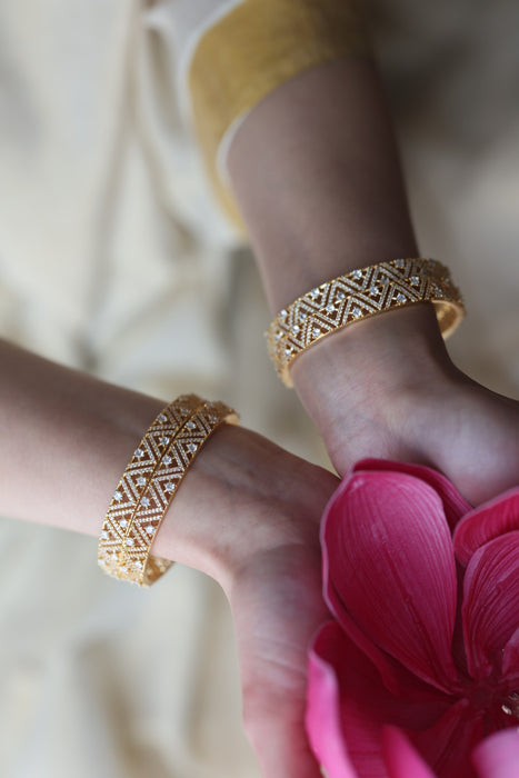 Heritage gold plated white stone bangle HB5722 (Set of 2 bangles)