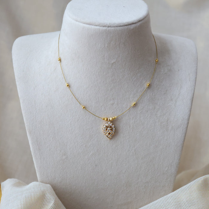 Heritage gold plated invisible short necklace IN669