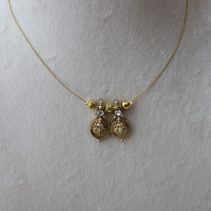 Antique invisible short necklace IN670