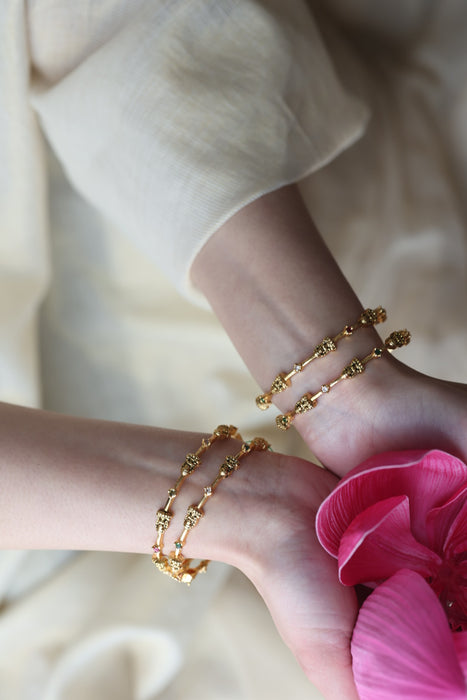Heritage gold plated white stone bangle HB4323