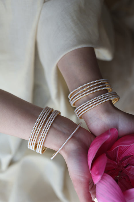 Heritage gold plated white stone bangle HB9732 (Set of 4 bangles)
