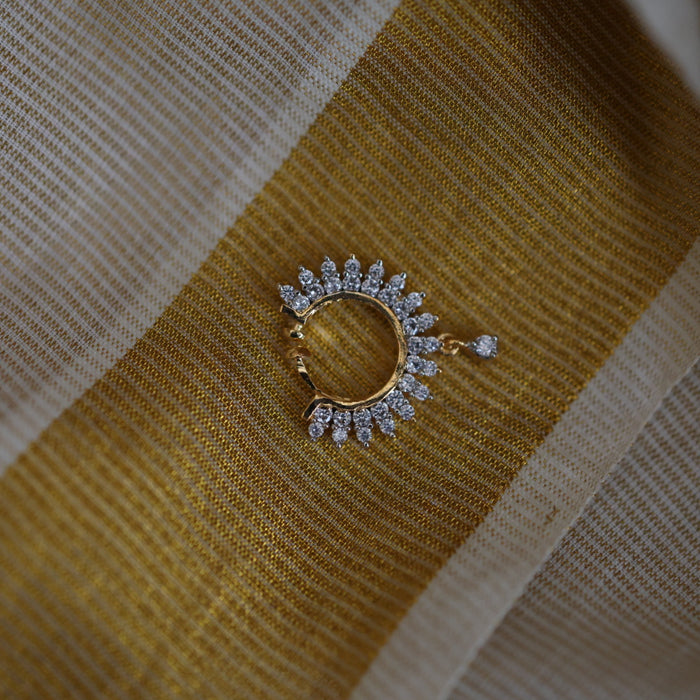Heritage white stone gold plated nosering HN00110