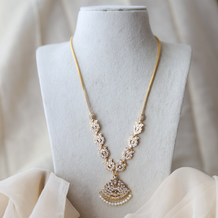 Heritage gold plated white stone sangu pendant long necklace HL3994