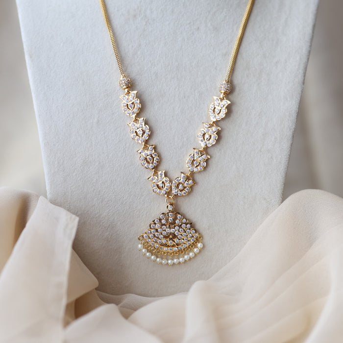 Heritage gold plated white stone sangu pendant long necklace HL3994