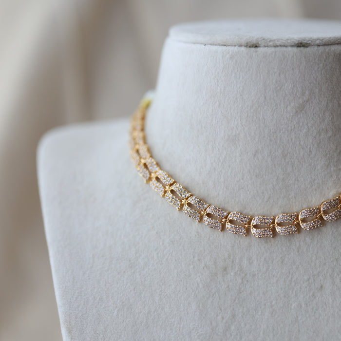 Heritage gold plated short necklace H2232