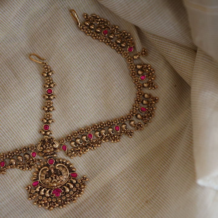 Antique gold plated white stone tikka TH2561