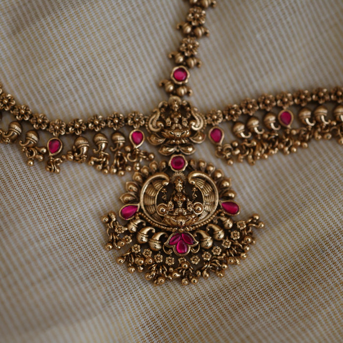 Antique gold plated white stone tikka TH2561