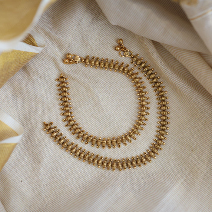 Antique gold traditional payal AN9544