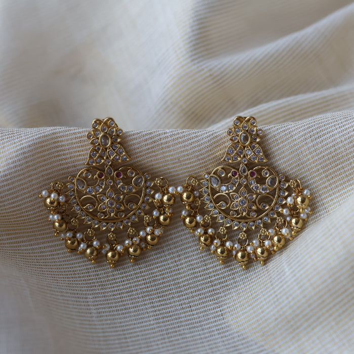 Antique white stone drop earrings  AD4711
