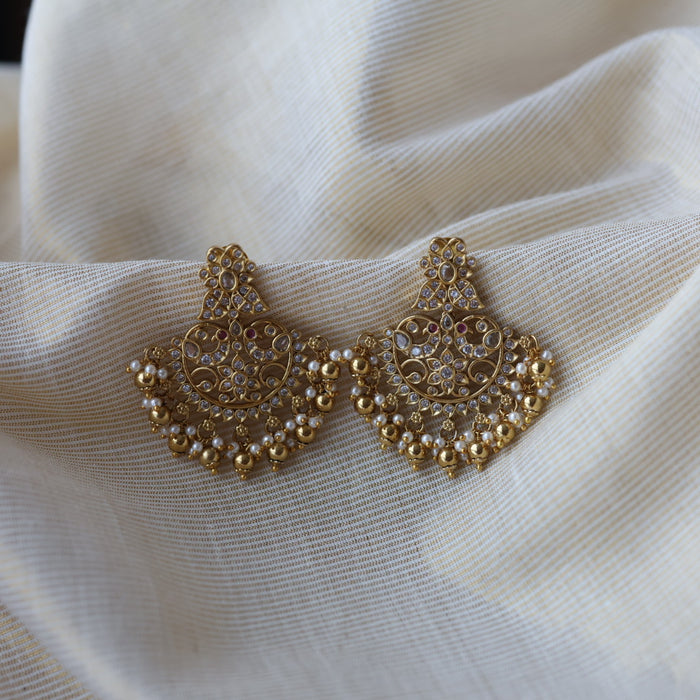 Antique white stone drop earrings  AD4711