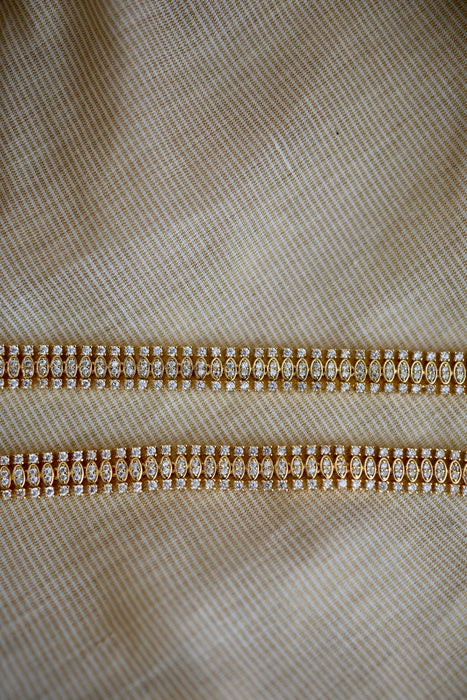 Heritage gold white stone traditional payal HAN12134