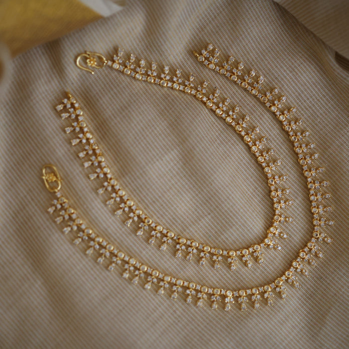 Heritage gold and white stone traditional payal HAN0998