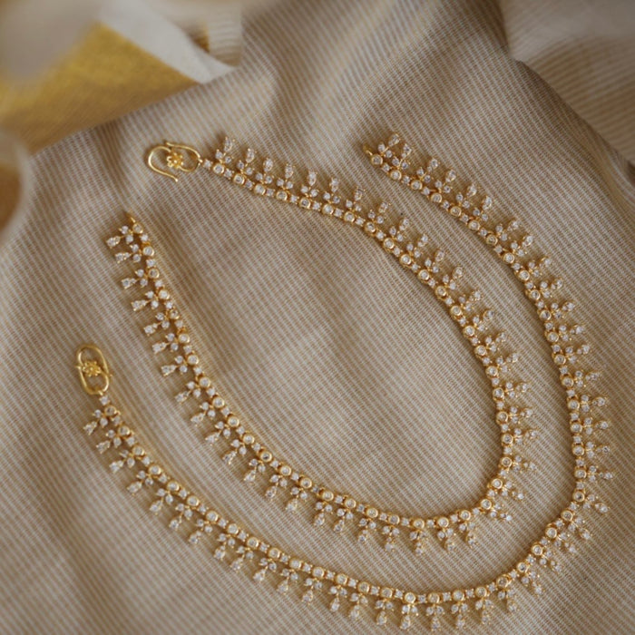 Heritage gold and white stone traditional payal HAN0998