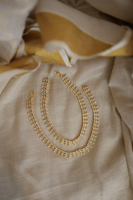 Heritage gold and white stone traditional payal HAN0998