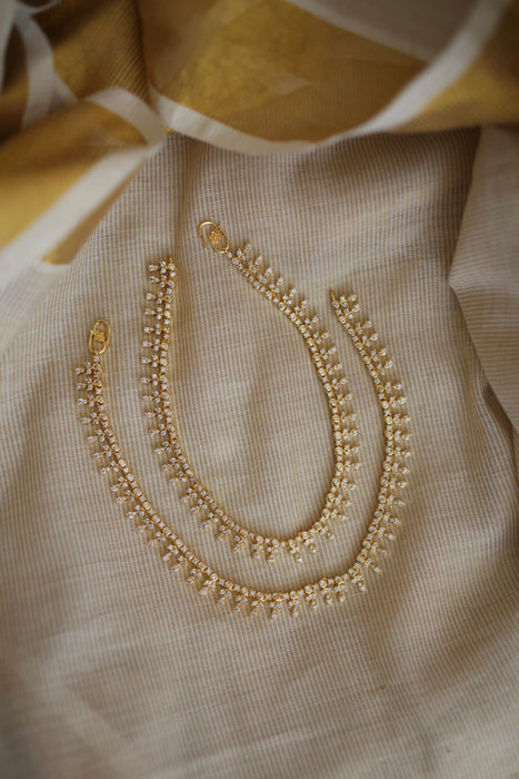Heritage gold and white stone traditional payal HAN0998