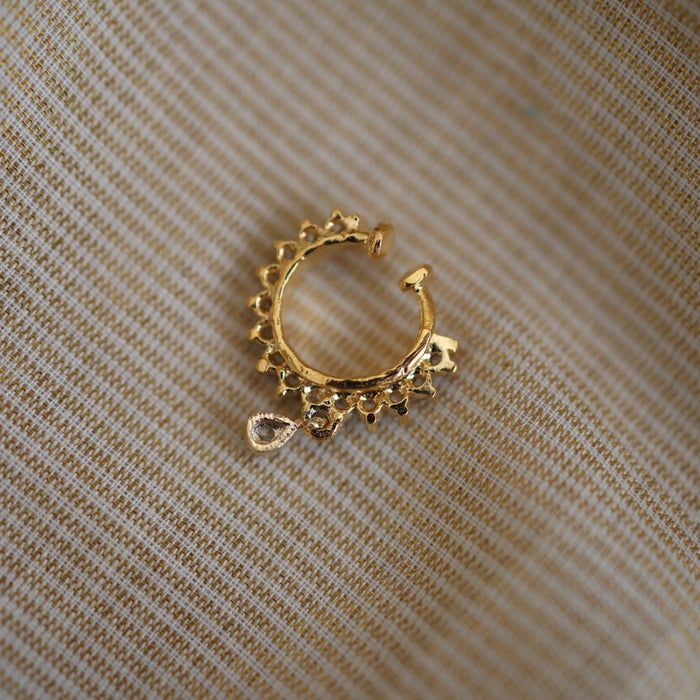 Heritage white stone gold plated nosering HN00121