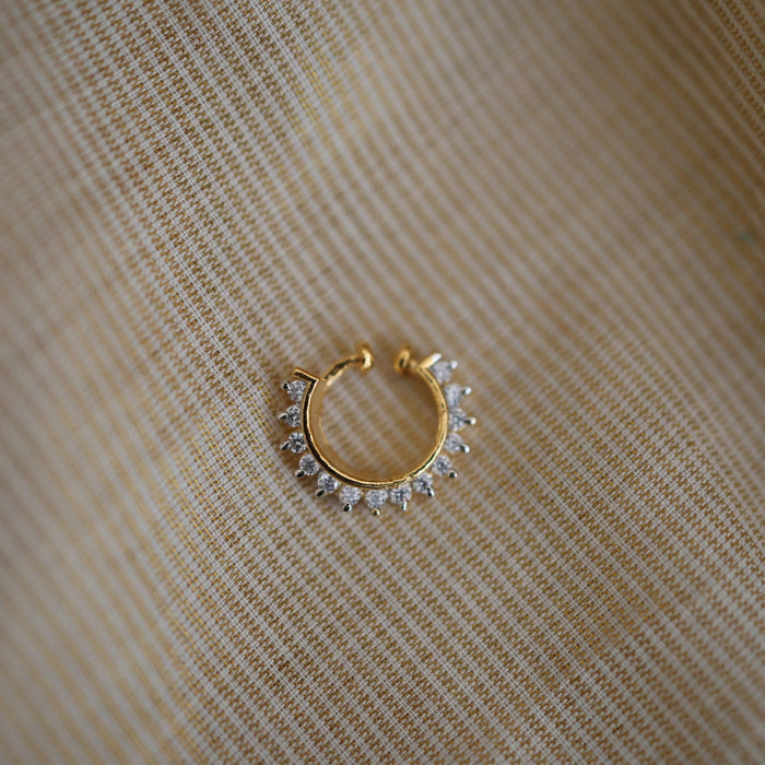 Heritage white stone gold plated nosering HN00122