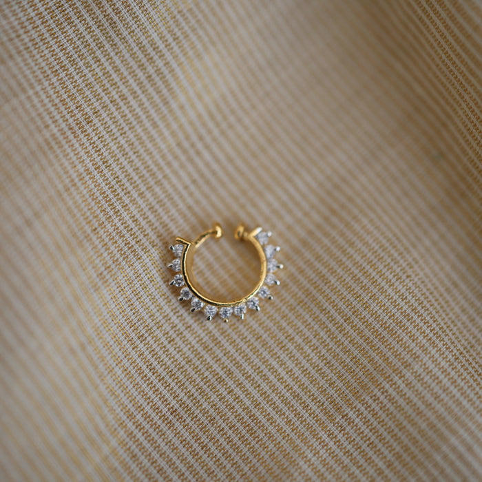 Heritage white stone gold plated nosering HN00122