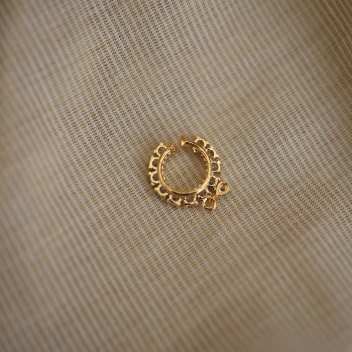 Heritage white stone gold plated nosering HN00123