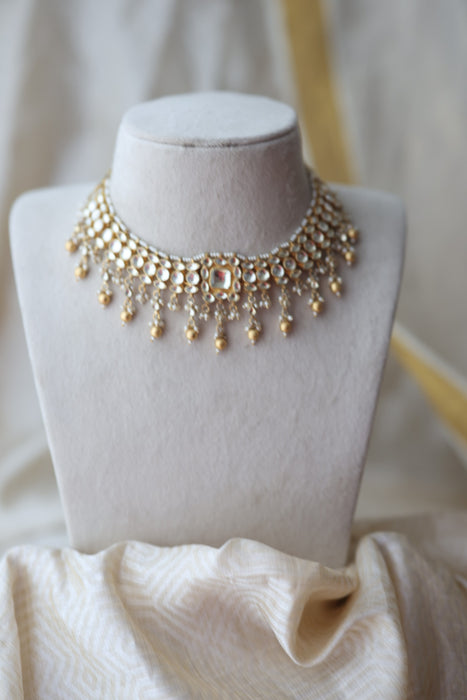 Kundan white stone short necklace TW892