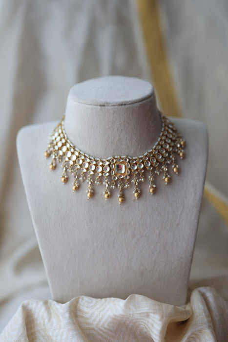 Kundan white stone short necklace TW892