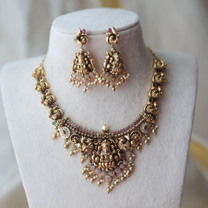 Antique temple design short necklace with earrings  G672