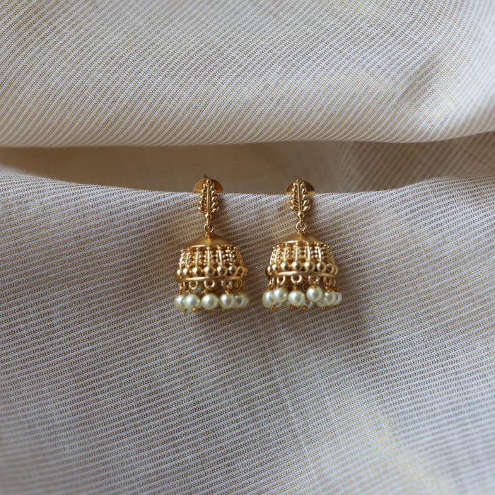 Antique gold and pearl jumka earrings AJ00123