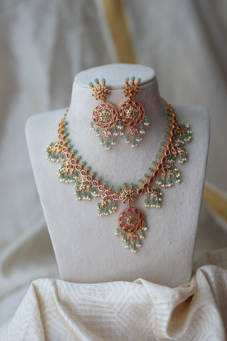 Antique green bead ruby short necklace with earrings AG532