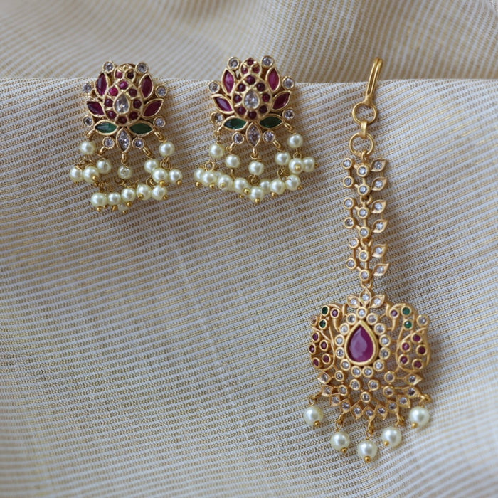 Antique ruby green white stone studd earrings and tikka  AS4723