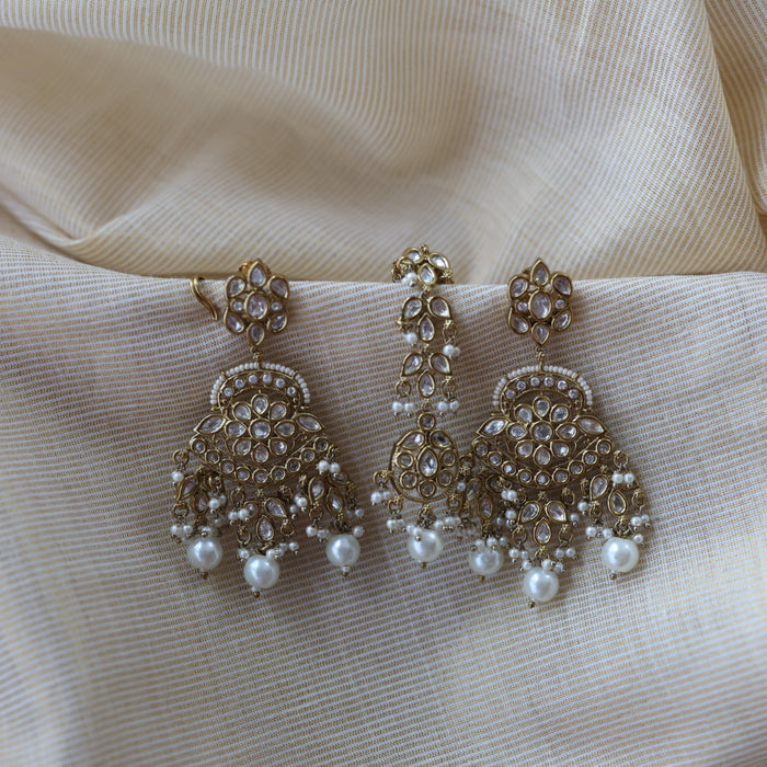 Trendy white stone drop earrings and tikka TJ6822