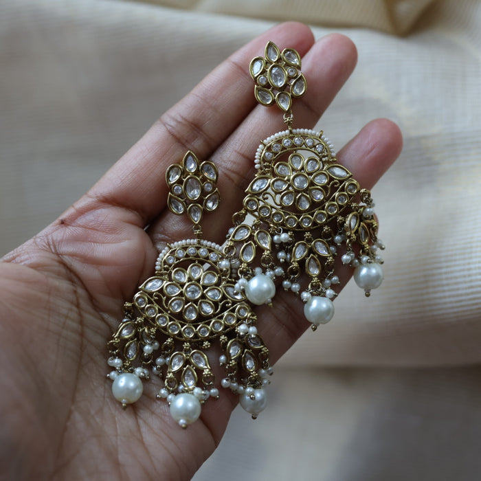 Trendy white stone drop earrings and tikka TJ6822