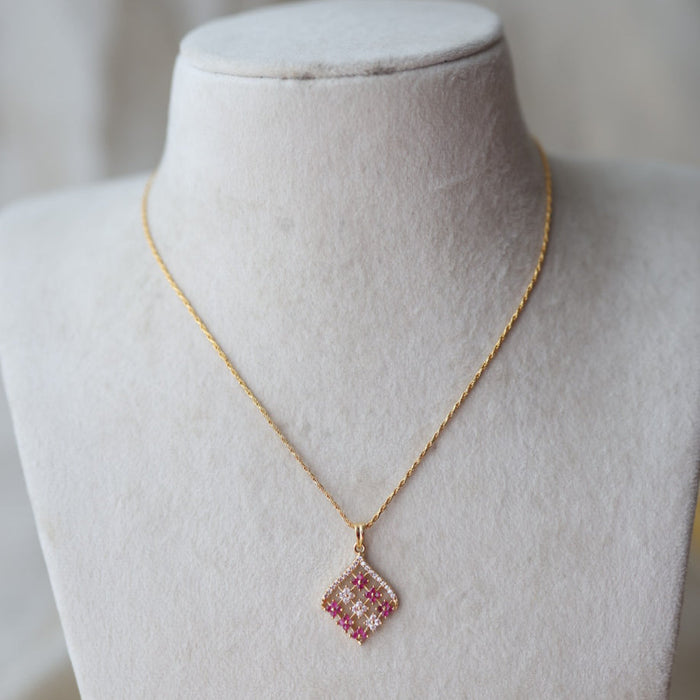 Heritage gold plated pendant short chain HC5450