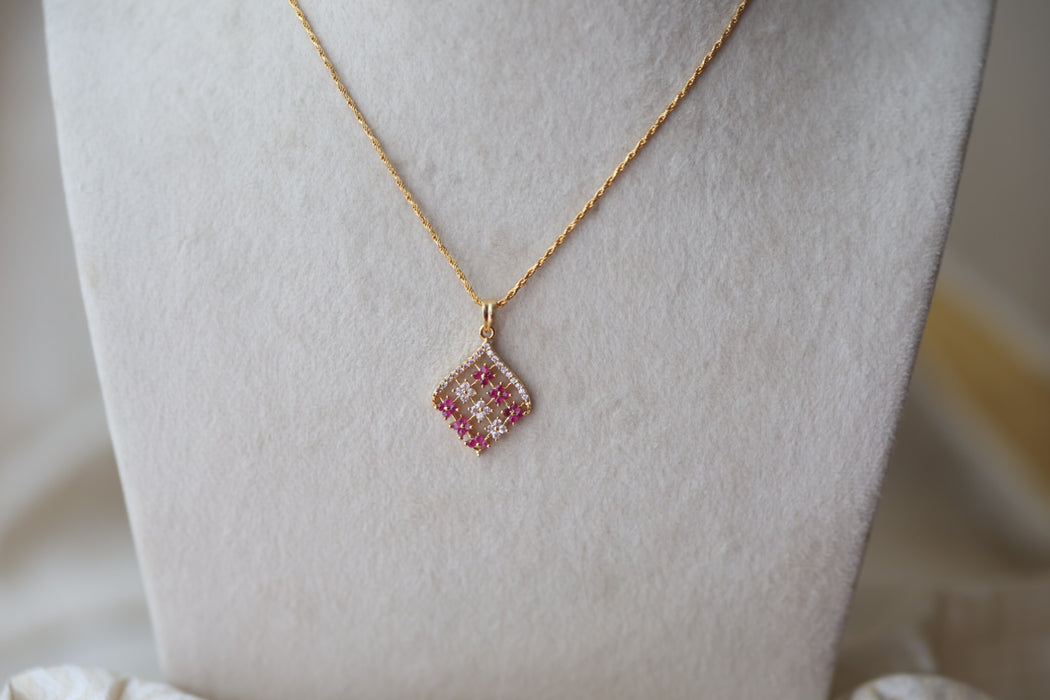 Heritage gold plated pendant short chain HC5450